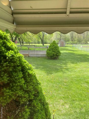 7234 Davison Road, Davison, MI 48423