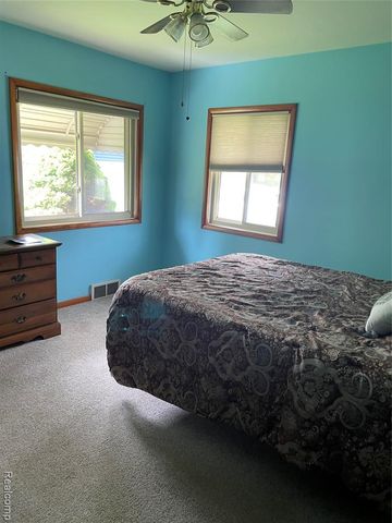 7234 Davison Road, Davison, MI 48423