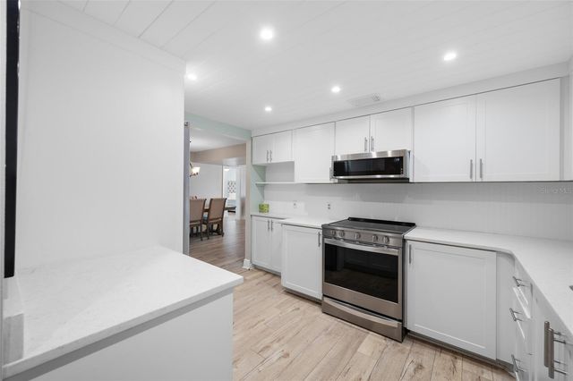 1621 GULF BOULEVARD 706, Clearwater Beach, FL 33767
