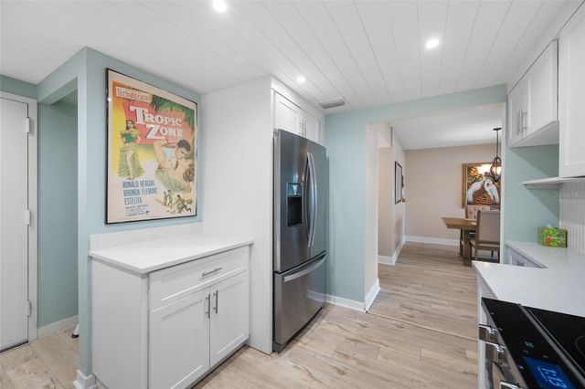 1621 GULF BOULEVARD 706, Clearwater Beach, FL 33767