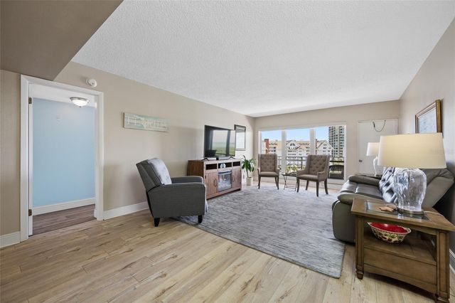 1621 GULF BOULEVARD 706, Clearwater Beach, FL 33767