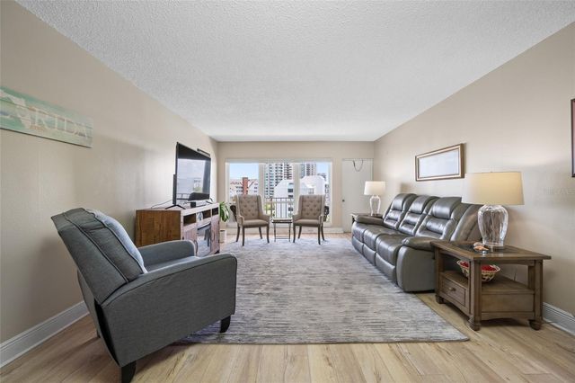 1621 GULF BOULEVARD 706, Clearwater Beach, FL 33767