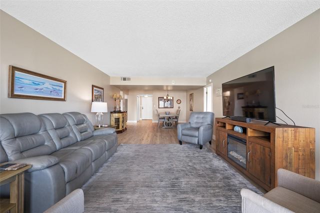 1621 GULF BOULEVARD 706, Clearwater Beach, FL 33767