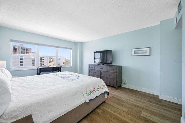 1621 GULF BOULEVARD 706, Clearwater Beach, FL 33767