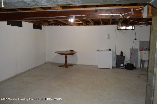 4018 Clayborn Road, Lansing, MI 48911