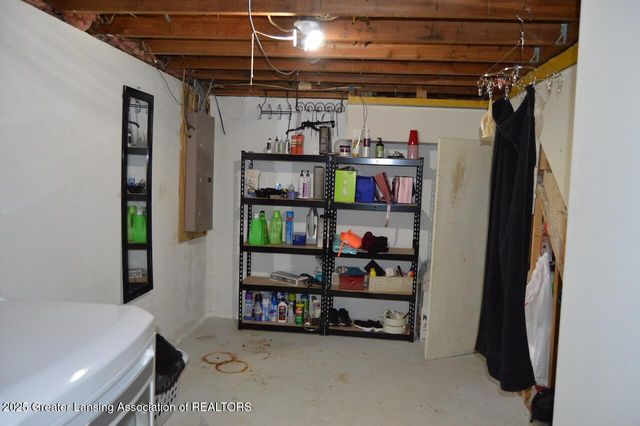 4018 Clayborn Road, Lansing, MI 48911