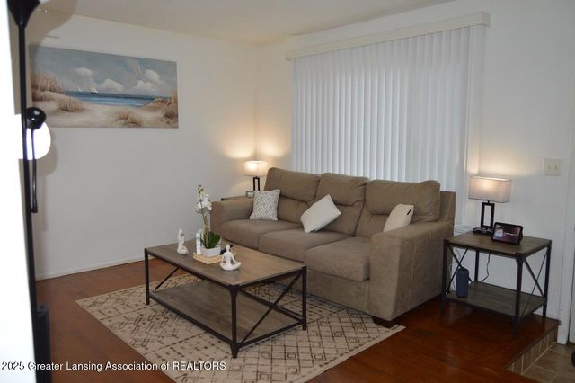 4018 Clayborn Road, Lansing, MI 48911