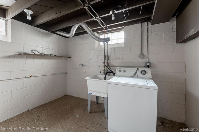 5525 Cadieux Road, Detroit, MI 48224