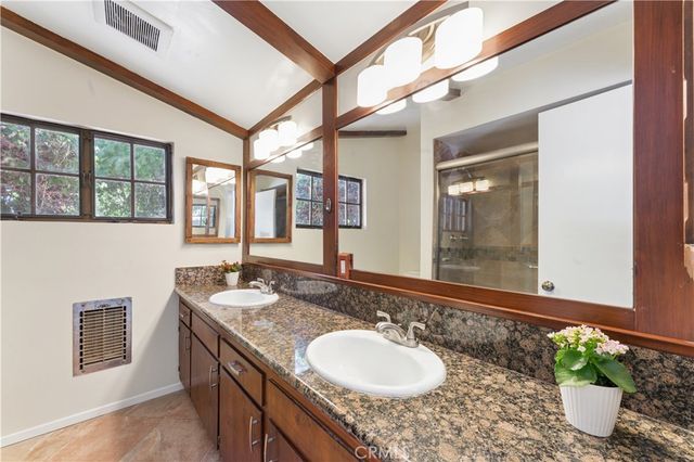 5666 Rawlings, Woodland Hills, CA 91367