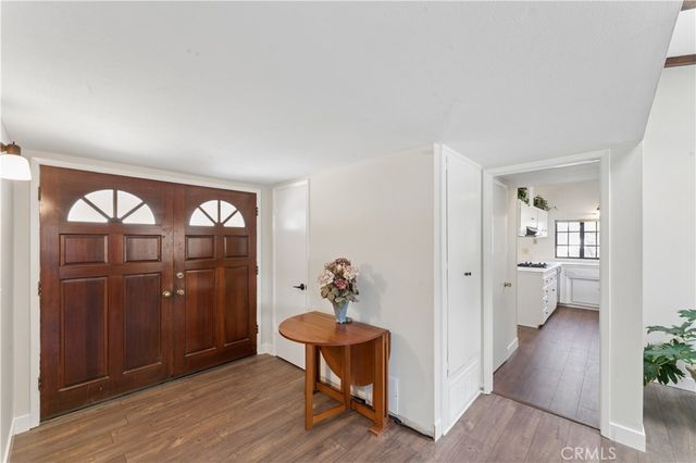 5666 Rawlings, Woodland Hills, CA 91367