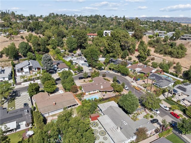 5666 Rawlings, Woodland Hills, CA 91367