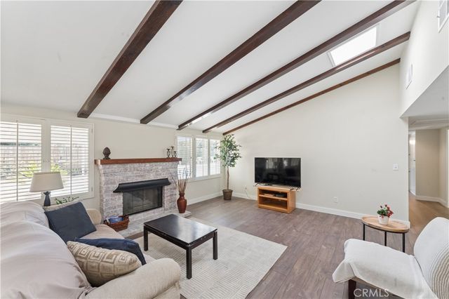 5666 Rawlings, Woodland Hills, CA 91367