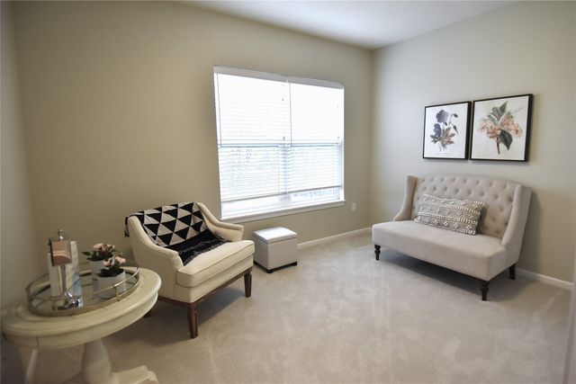 1427 34th Avenue SW 201, Altoona, IA 50009