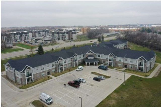 1427 34th Avenue SW 201, Altoona, IA 50009