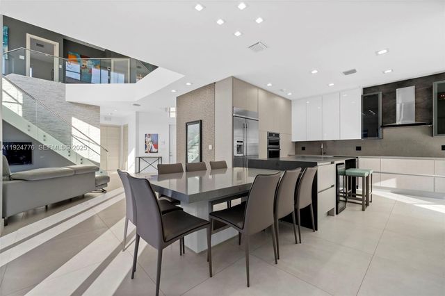 1549 Breakwater Ter 1549, Hollywood, FL 33019