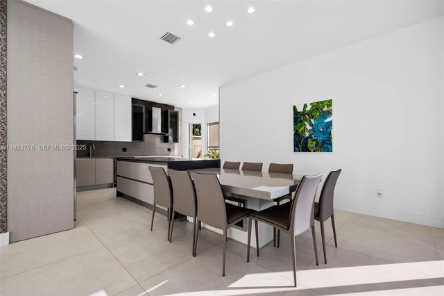 1549 Breakwater Ter 1549, Hollywood, FL 33019