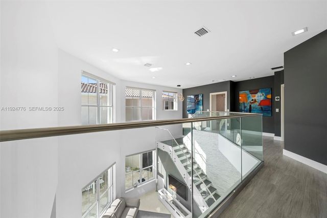 1549 Breakwater Ter 1549, Hollywood, FL 33019