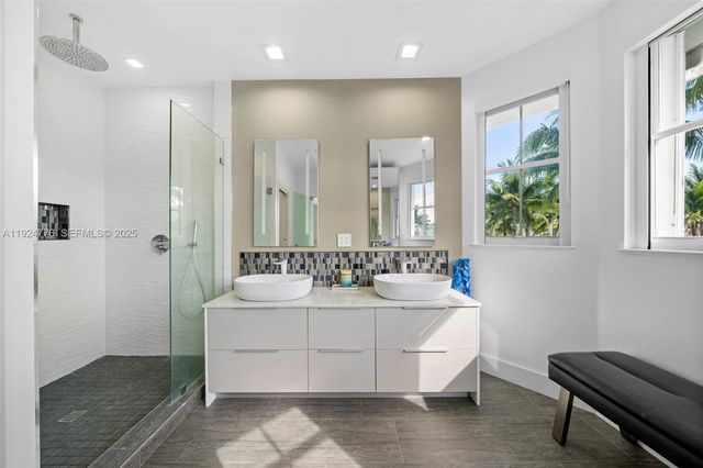 1549 Breakwater Ter 1549, Hollywood, FL 33019