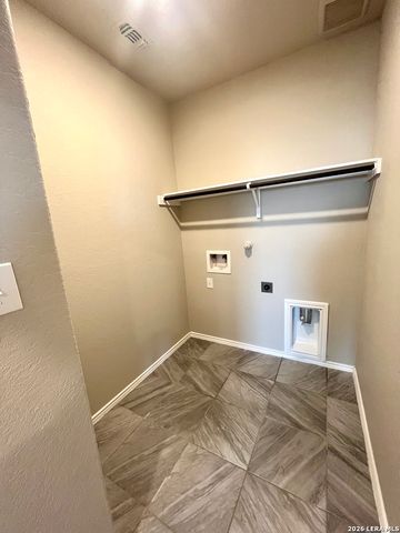 4238 Admirals Bnd, San Antonio, TX 78109