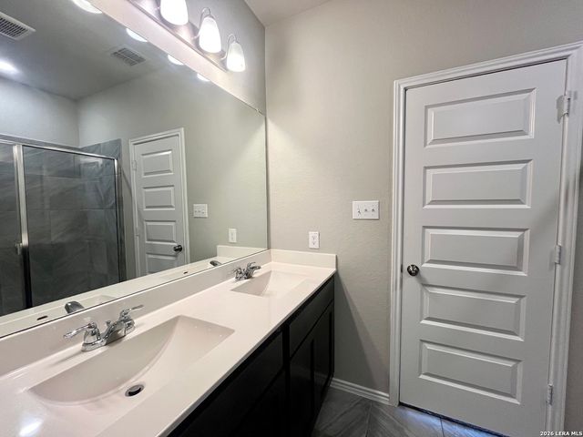 4238 Admirals Bnd, San Antonio, TX 78109