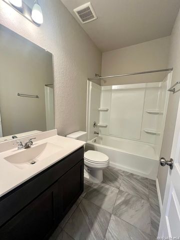 4238 Admirals Bnd, San Antonio, TX 78109