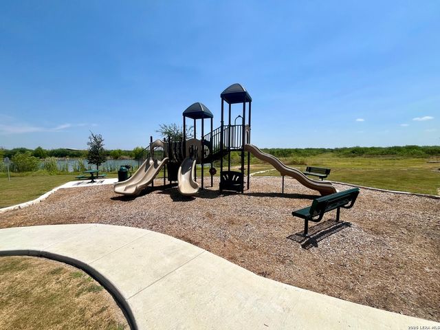 4238 Admirals Bnd, San Antonio, TX 78109