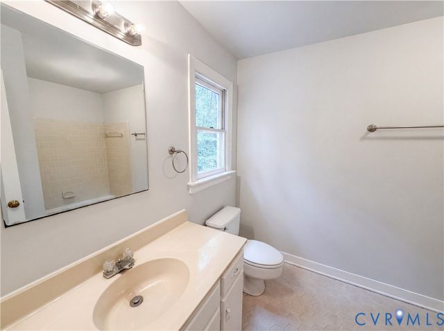 5517 W Bay Ct, Midlothian, VA 23112