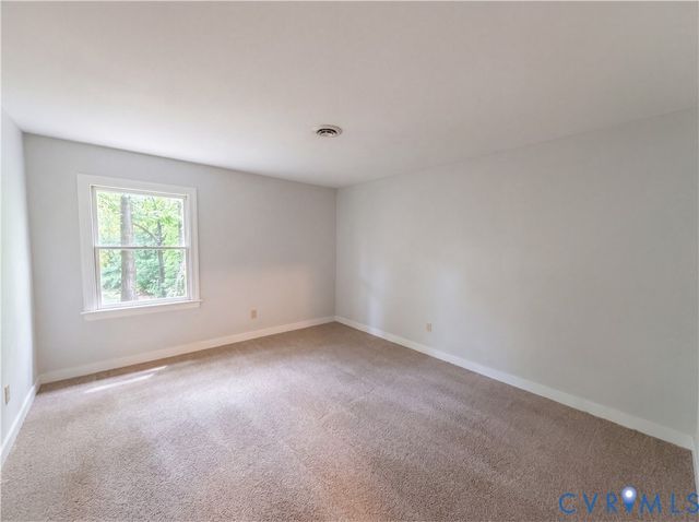 5517 W Bay Ct, Midlothian, VA 23112