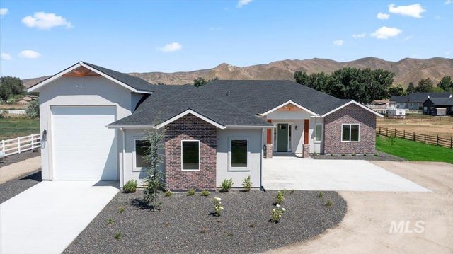 1997 Blake Rd, Emmett, ID 83617