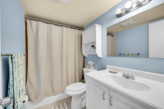 138 S Cypress Road 214, Pompano Beach, FL 33060