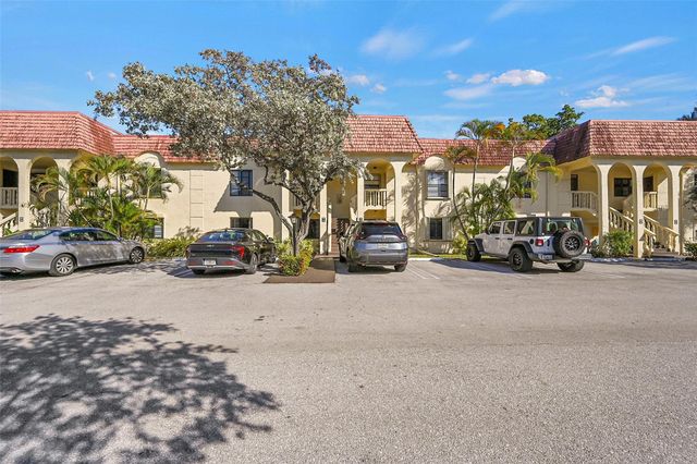 138 S Cypress Road 214, Pompano Beach, FL 33060
