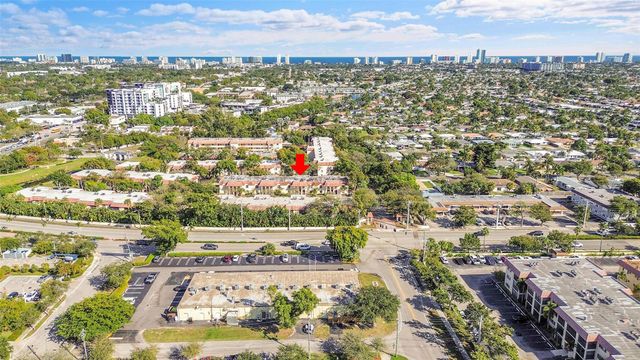 138 S Cypress Road 214, Pompano Beach, FL 33060