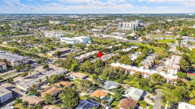 138 S Cypress Road 214, Pompano Beach, FL 33060