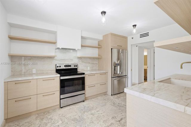 2575 S Bayshore Drive 4A, Miami, FL 33133