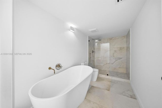 2575 S Bayshore Drive 4A, Miami, FL 33133