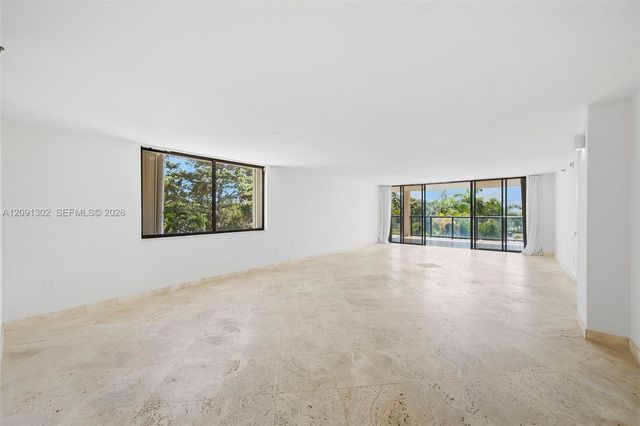 2575 S Bayshore Drive 4A, Miami, FL 33133