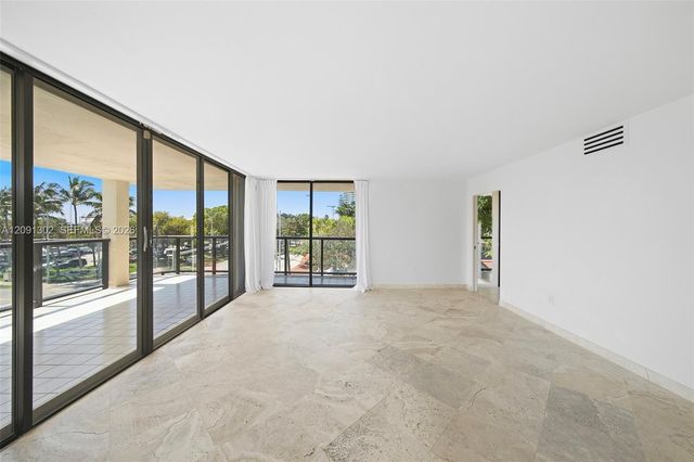 2575 S Bayshore Drive 4A, Miami, FL 33133