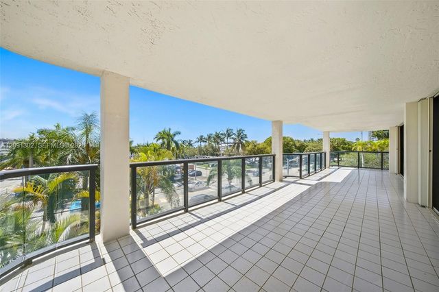 2575 S Bayshore Drive 4A, Miami, FL 33133