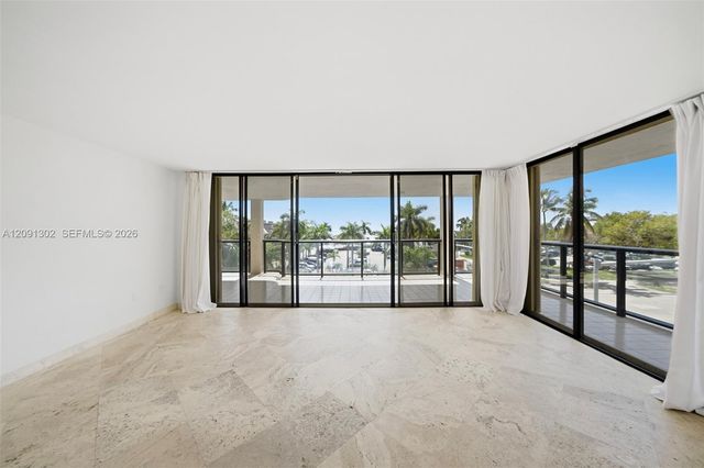 2575 S Bayshore Drive 4A, Miami, FL 33133