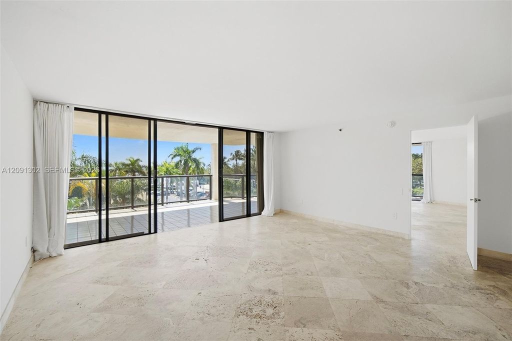 2575 S Bayshore Drive 4A, Miami, FL 33133