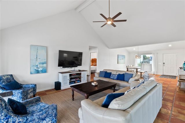 21 Flamingo Road, Rockport, TX 78382