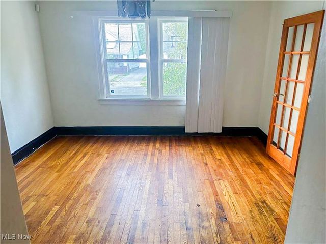 3320 Beechwood Avenue, Cleveland Heights, OH 44118