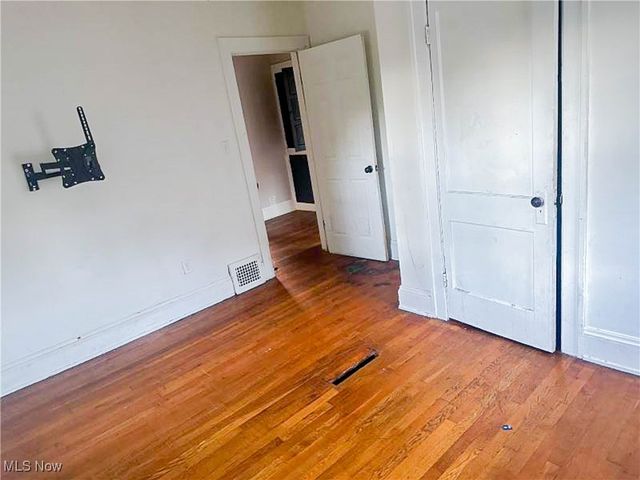 3320 Beechwood Avenue, Cleveland Heights, OH 44118