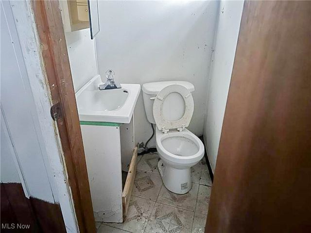 3320 Beechwood Avenue, Cleveland Heights, OH 44118