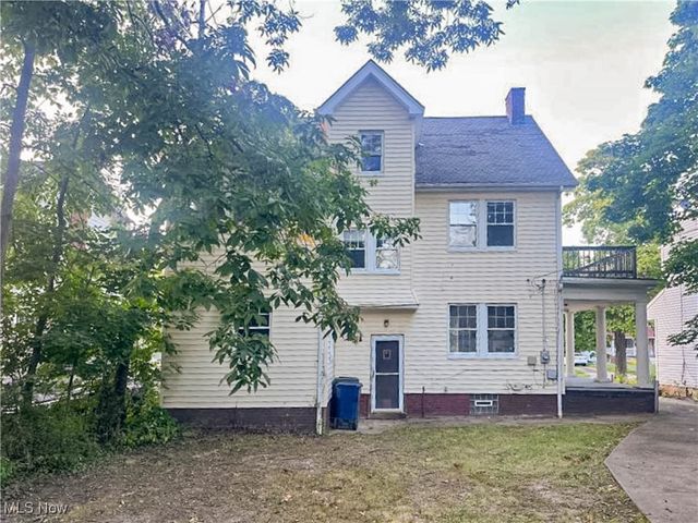 3320 Beechwood Avenue, Cleveland Heights, OH 44118