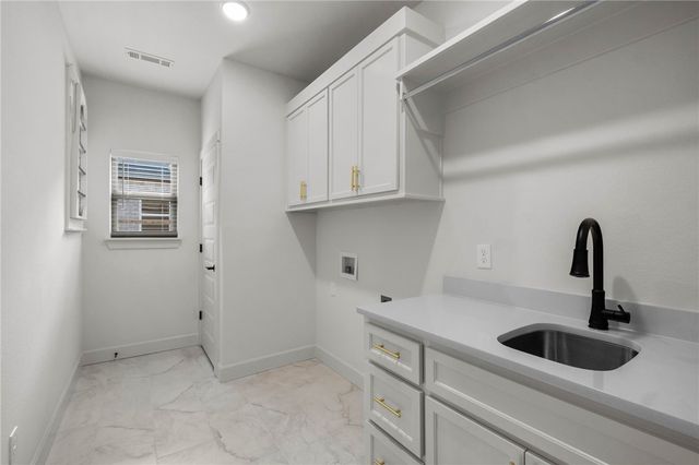 1210 Fierce Lane, Centerton, AR 72719