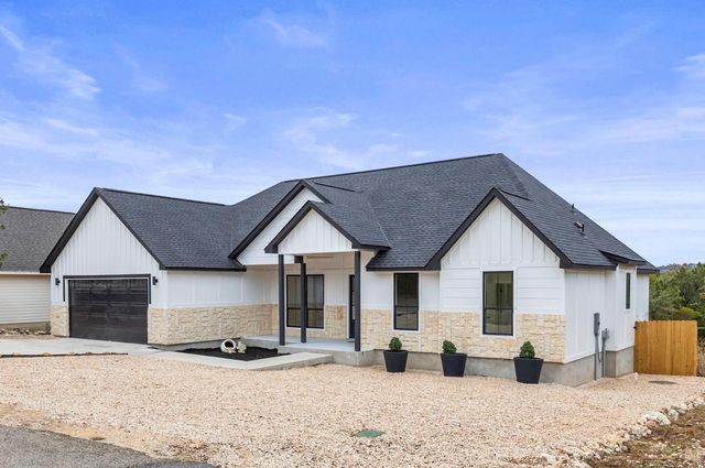 35 Whistling Wind, Wimberley, TX 78676