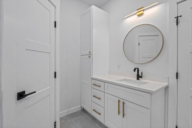 35 Whistling Wind, Wimberley, TX 78676