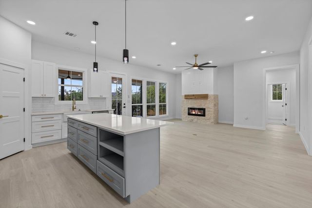 35 Whistling Wind, Wimberley, TX 78676