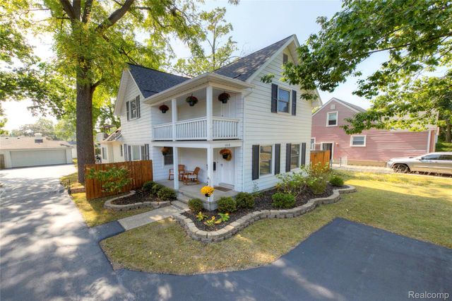 1018 E. 12 Mile Rd, Royal Oak, MI 48073